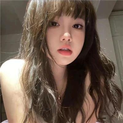 向下扭曲